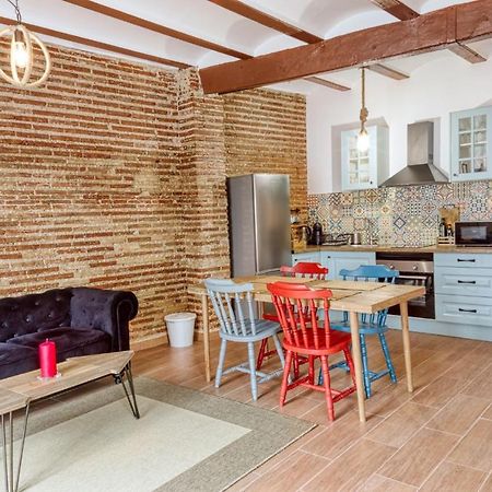 Beams & Bricks Apartment Valencia Exterior photo