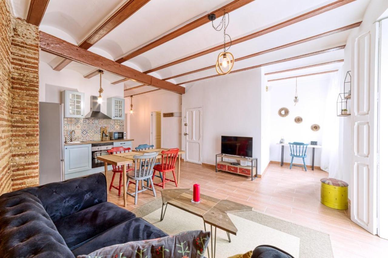 Beams & Bricks Apartment Valencia Exterior photo