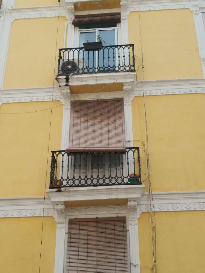 Beams & Bricks Apartment Valencia Exterior photo